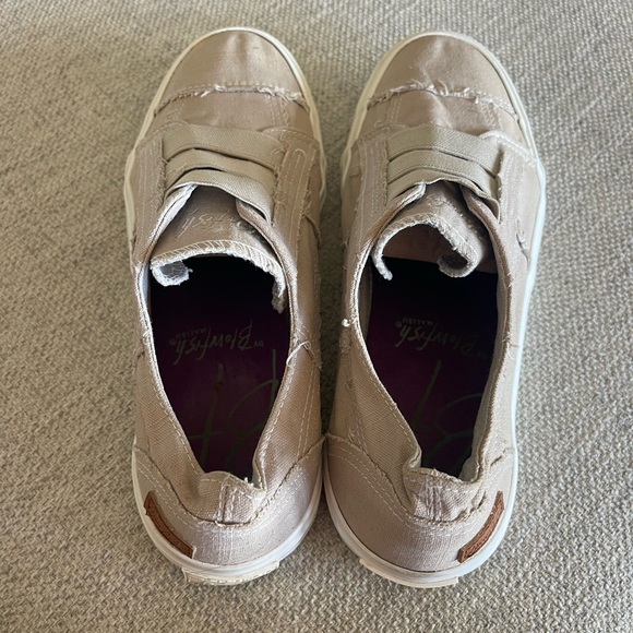 Blowfish Mandi Canvas Slip on sneakers - Picture 3 of 6